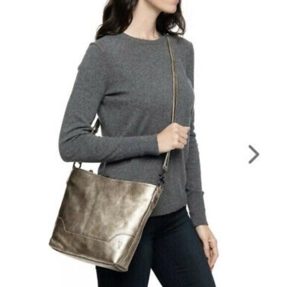 Frye Melissa Hobo Style Small Champagne Metallic Leather Crossbody Bag Purse - Picture 1 of 14